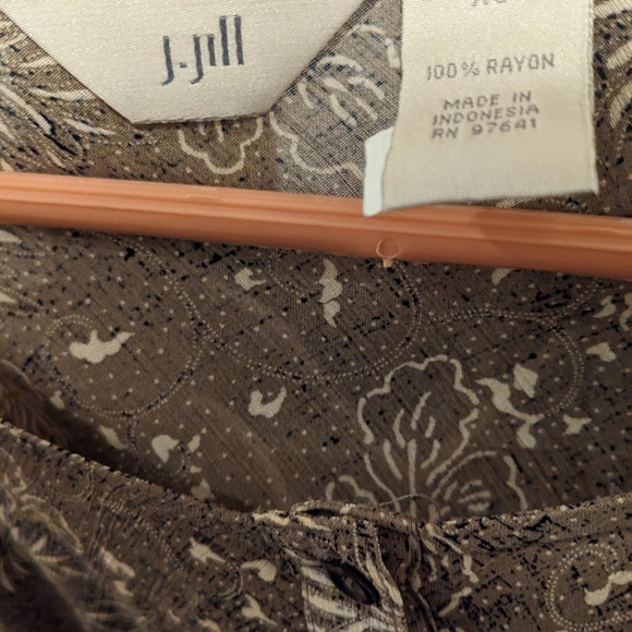 🌞J. Jill fireworks/floral rayon tunic top, size XS - Picture 9 of 10